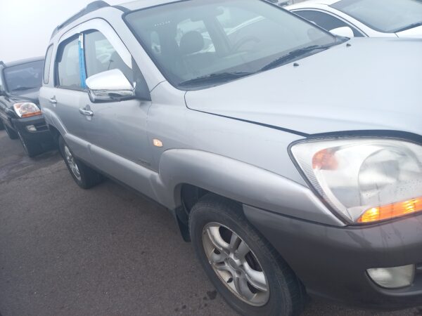 2005 KIA Sportage SUV Silver - Image 5