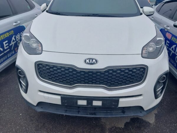 2018 Sportage 2.0 2WD  Diesel   AT  White - Image 2