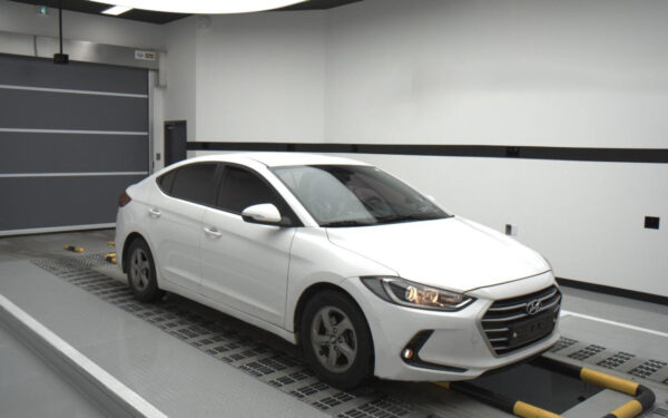 2018 Hyundai Avante AD 1.6 LPi rentcar Style White - Image 3