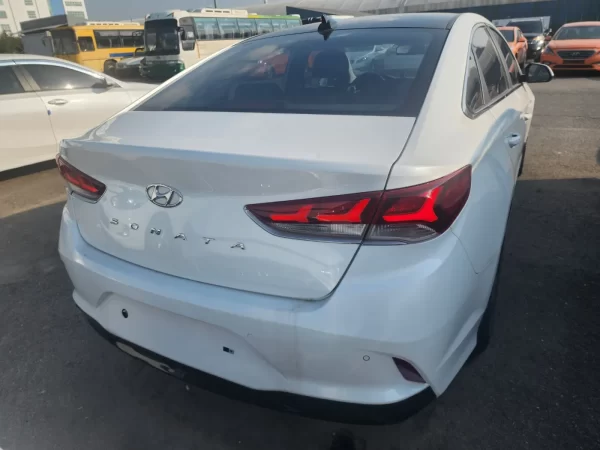 2020 SONATA NEW RISE A/T LPG WHITE - Image 4