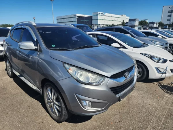 2013 Tucson 5 2WD AT  Deisel  Grey - Image 2