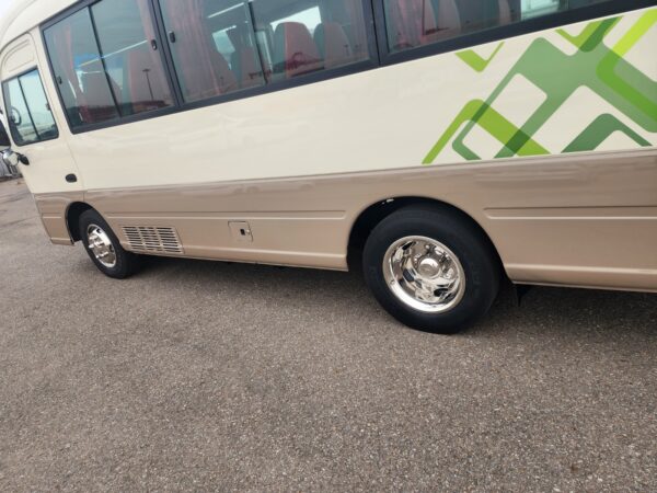 2011 County 29seats 160 HP Long Body Diesel Beige &Brown - Image 17