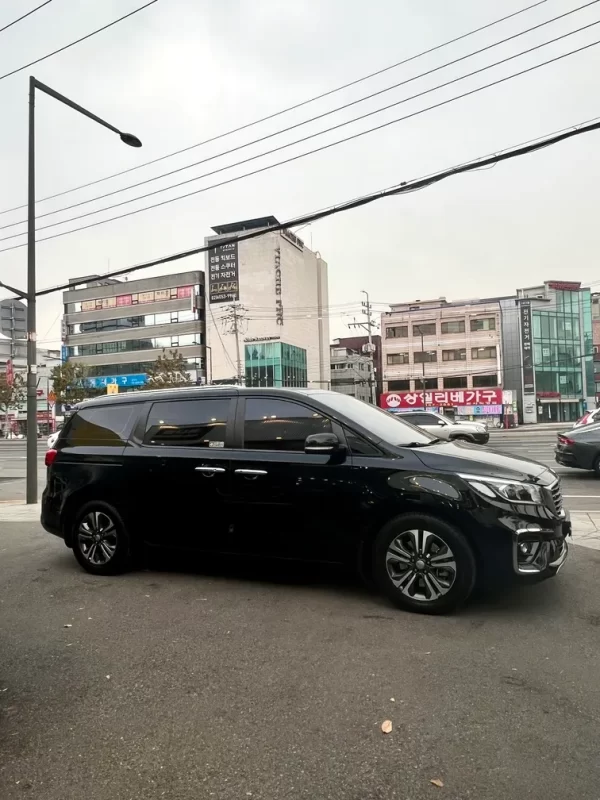 2019 Kia The New Carnival high limousine - Image 5