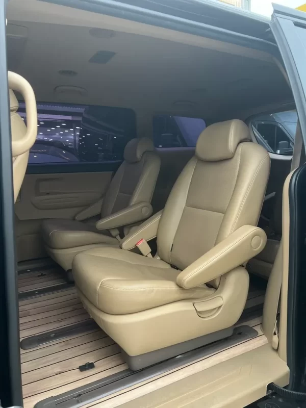 2019 Kia The New Carnival high limousine - Image 17