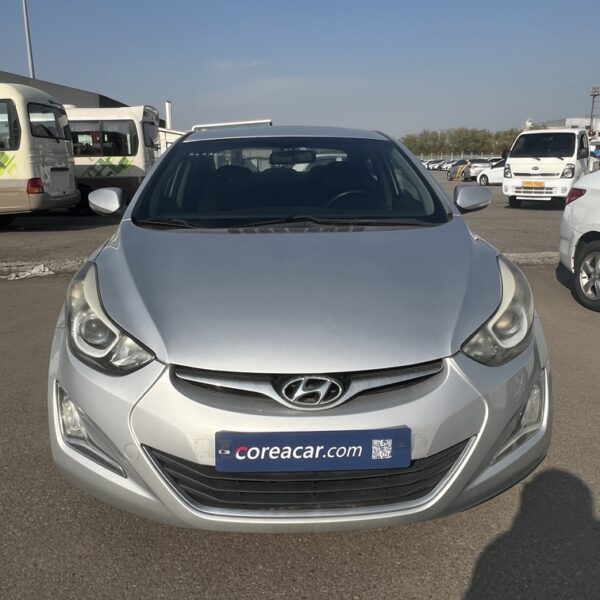 2015 Hyundai Avante 1.6 Sedan Silver - Image 2