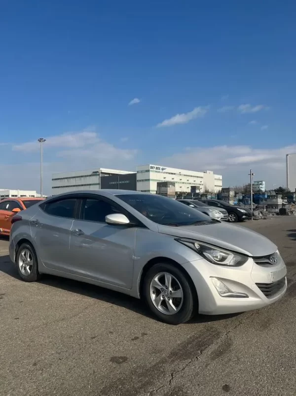 2015 Hyundai Avante 1.6 Sedan Silver - Image 9