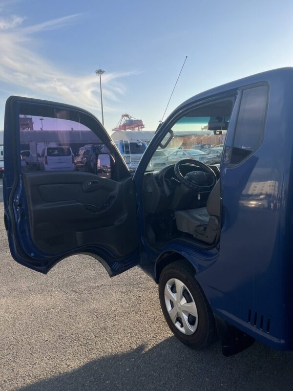 2016 Hyundai Porter2 Blue MT - Image 8