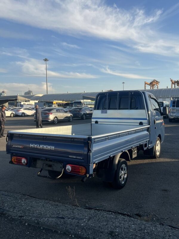 2016 Hyundai Porter2 Blue MT - Image 9